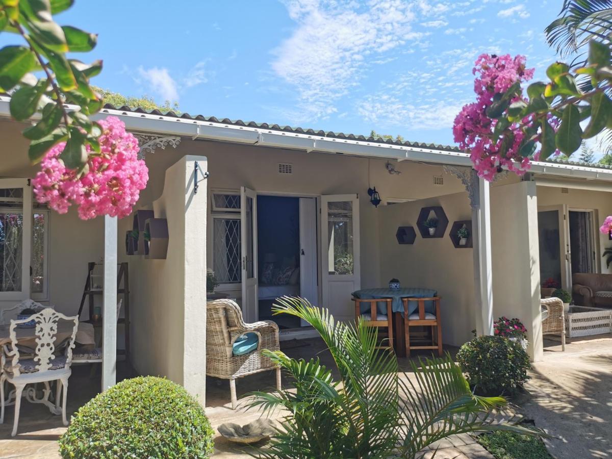 Hotel Eight Palms à Port Edward Extérieur photo