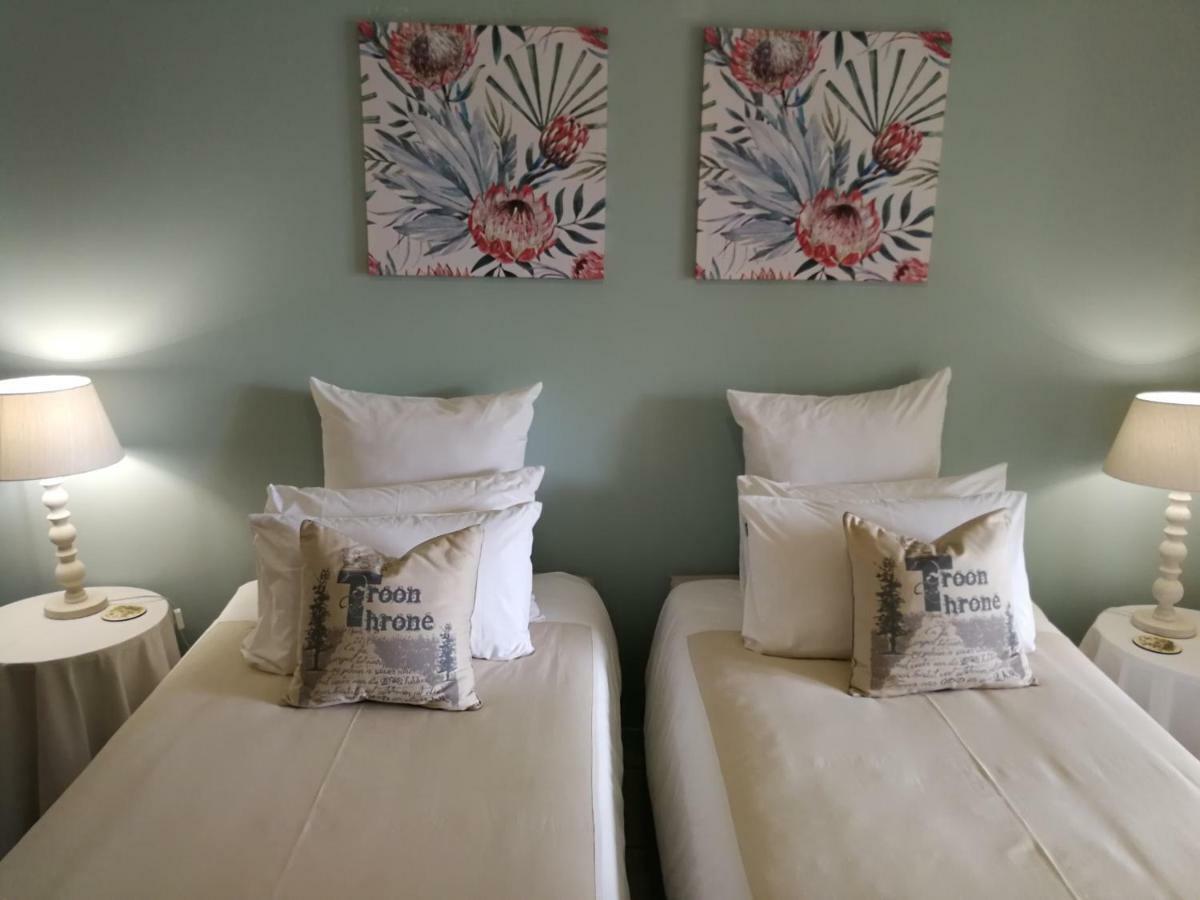 Hotel Eight Palms à Port Edward Extérieur photo
